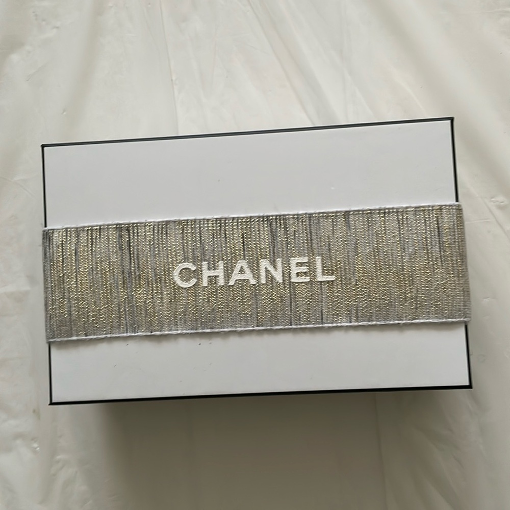 Chanel box
